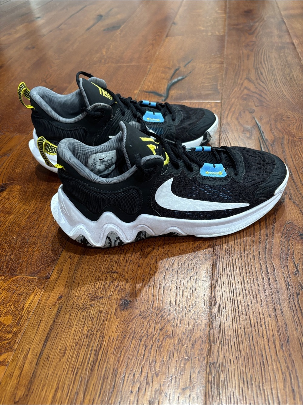 Nike Giannis Immortality 2  Basketball Sneakers